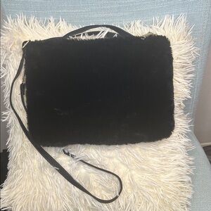 Elegant Black Faux Fur Shoulder Bag